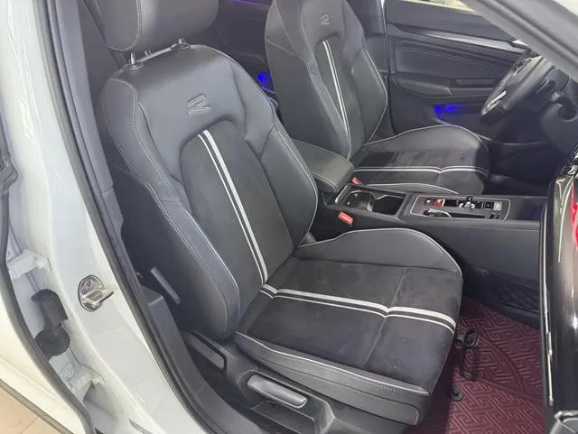 VW GOLF